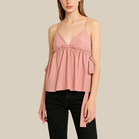 Sweet ruffled V-neck camisole