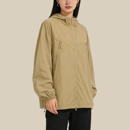 Hooded long-sleeved UV-protective jacket
