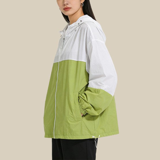 High-quality two-tone jacket with full zipper