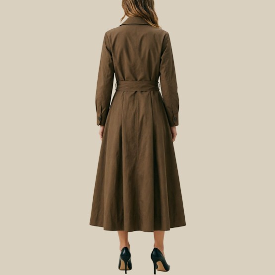 A-line dress with collar and long sleeves