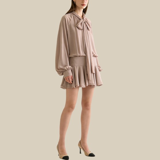 Elegant bow-trimmed ruffle mini dress