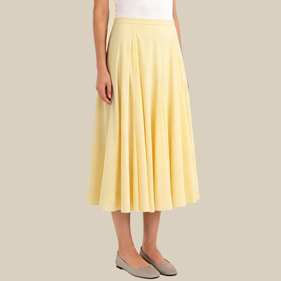 New elegant soft and relaxed-style skirt