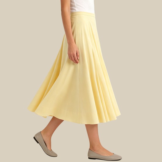 New elegant soft and relaxed-style skirt