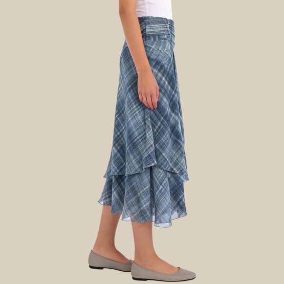 High-waisted asymmetrical plaid pleated skirt